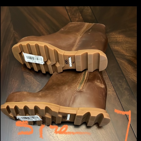 Sorel
Joan of Arctic Waterproof Leather Wedge Zip Booties - Picture 10 of 16